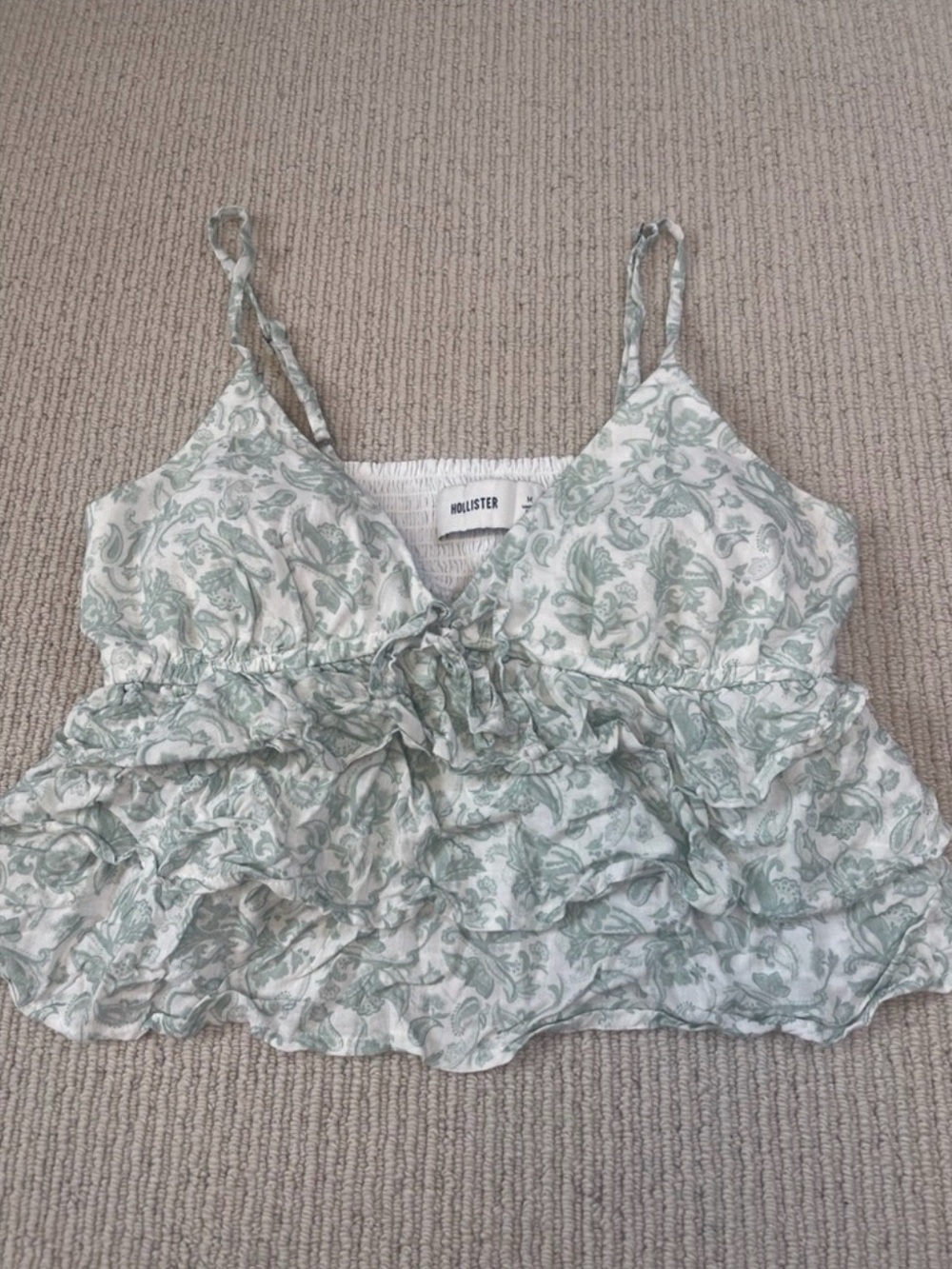 Hollister top